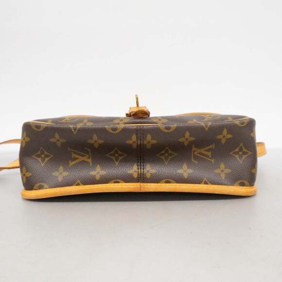 LOUIS VUITTON Authentic Brown Monogram Shoulder Bag